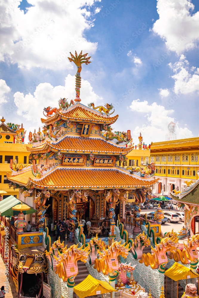 Naklejka premium Chao Pho Nakharat Shrine or Chao Por Nakarat Chansen chinese temple in Nakhon Sawan, Thailand