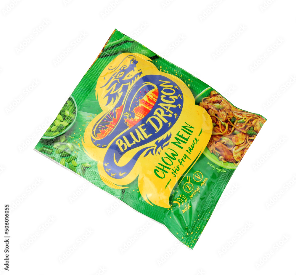 Blue Dragon chow mein stir fry sauce with garlic and ginger in a 120g