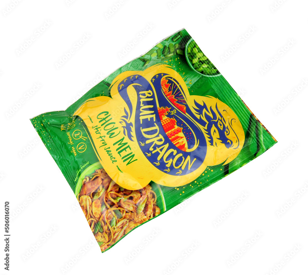 Blue Dragon chow mein stir fry sauce with garlic and ginger in a 120g