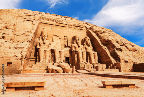Obraz na płótnie Abu Simbel Great Temple of Ramesses II rock-cut, Egypt w salonie