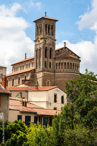 Clisson. Eglise Notre Dame.. Loire-Atlantique. Pays de la Loire	
 photo