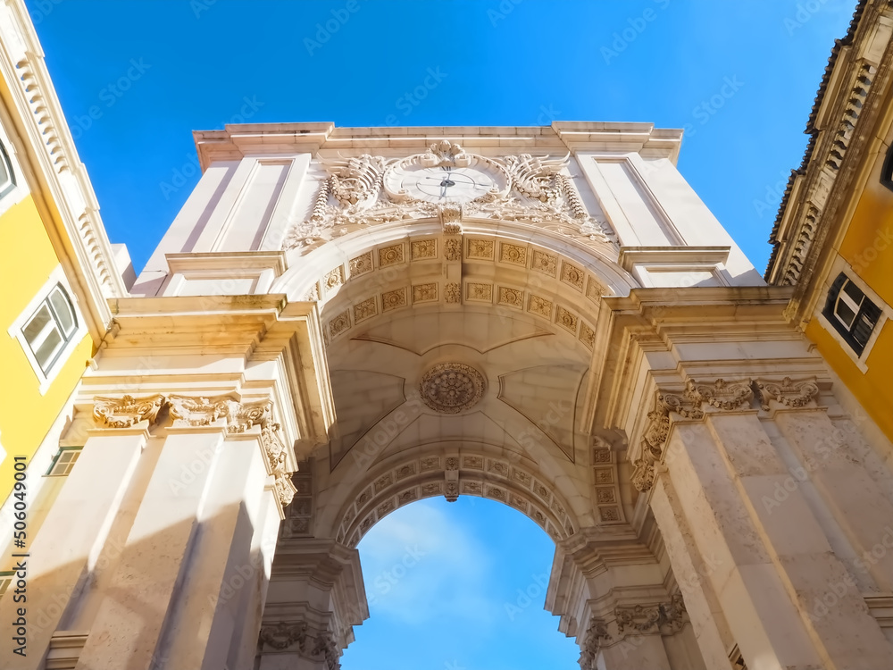 Fototapeta premium Arco da Rua Augusta at Comercio square in Lisbon in Portugal