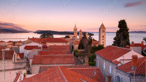 Obraz na płótnie Rab, Rab Island, Croatia. Panoramic cityscape image of iconic village Rab, Croatia located on Rab Island at sunset. w salonie