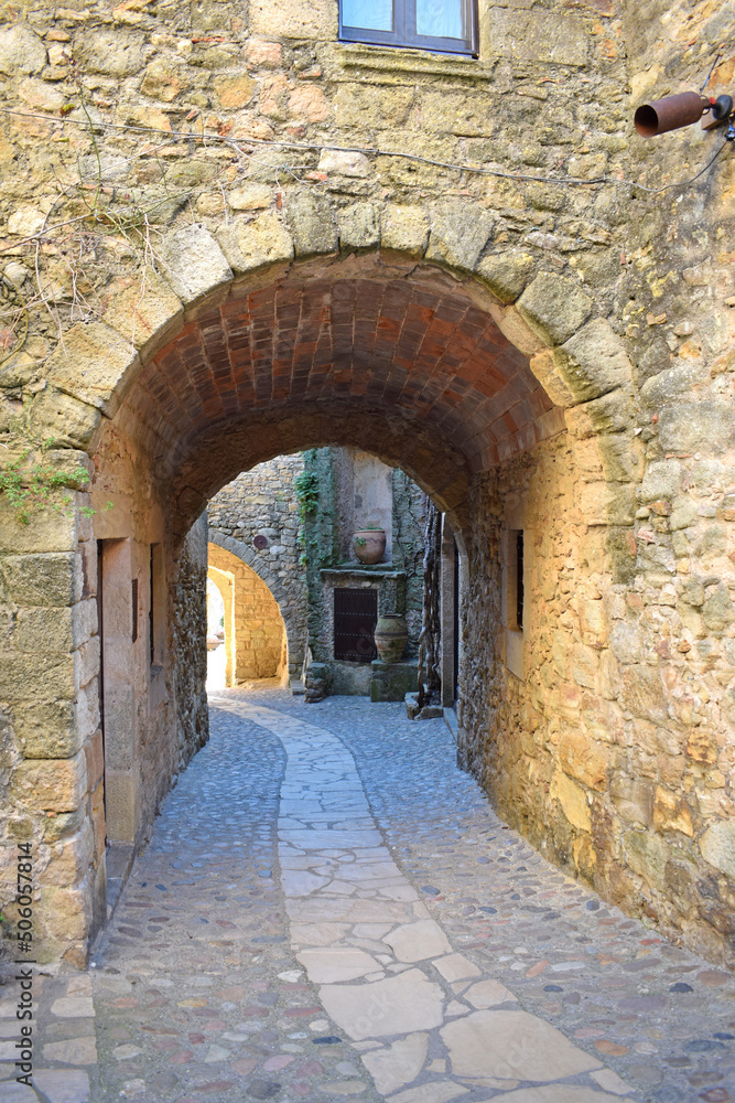 Calles de Pals, Girona Cataluña España
