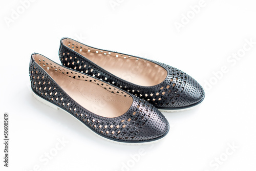 women's comfortable shoes. Summer black and white flat-soled slippers
