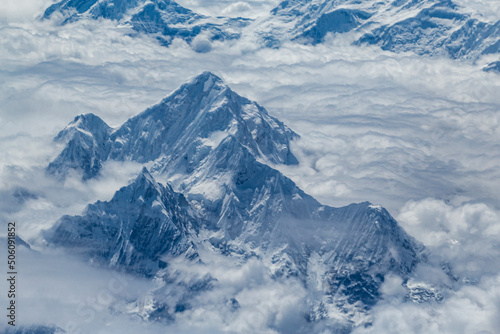 snow mountain in Tibet China © 哲 樊