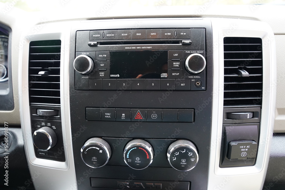 Obraz premium Radio system and interior climate control system on the center console