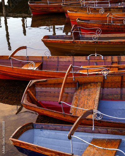 Fotografie, Obraz Rowing boats on the shore at the end of the day