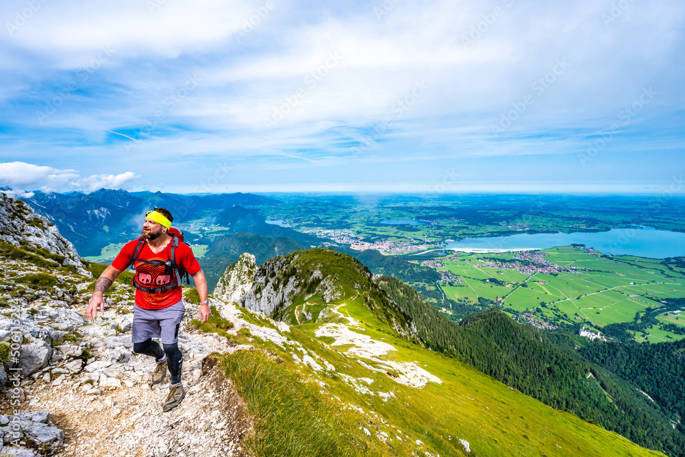 Fototapeta premium Aufstieg zum Säuling 