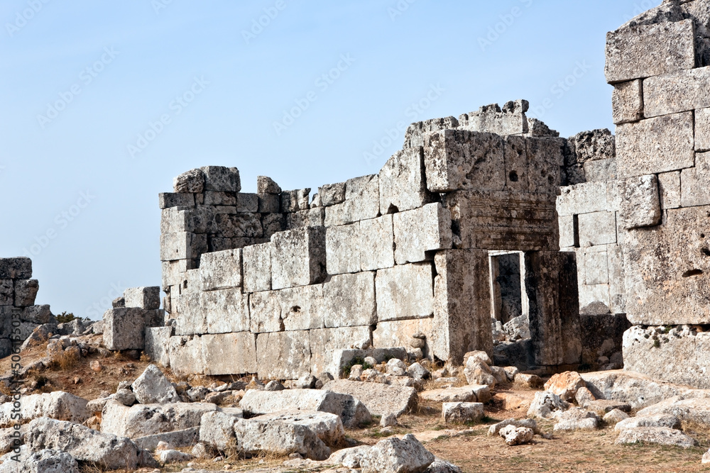 Qalb Lozeh stone ruins