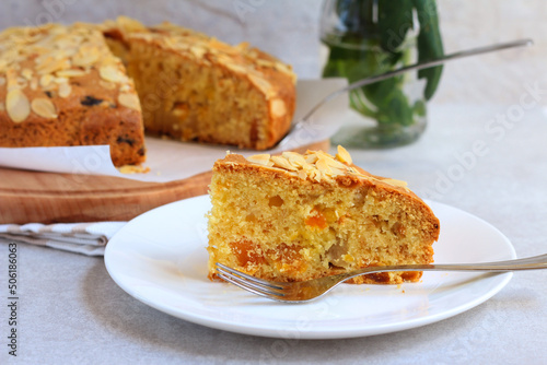 Apple and apricot cake