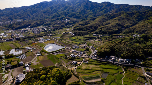 淡路島の田園風景をドローンで空撮