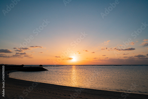 沖縄 アラハビーチの夕景