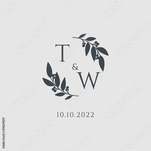 Letter TW elegant wedding monogram logo design