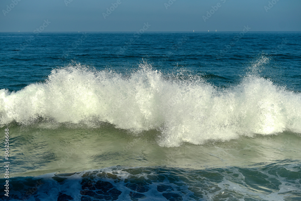 vagues des grandes marées à Saint-Malo