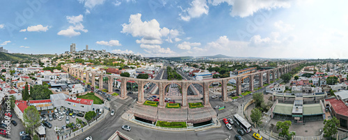 Los arcos de la ciudad de Santiago de Querétaro, México. photo