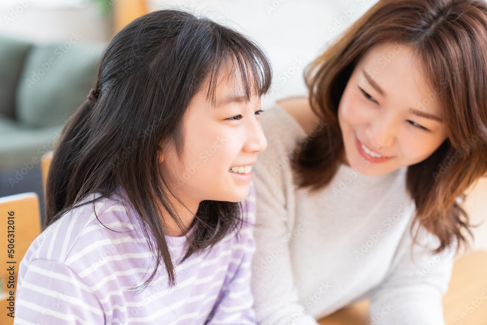 笑顔の親子 笑顔の親子