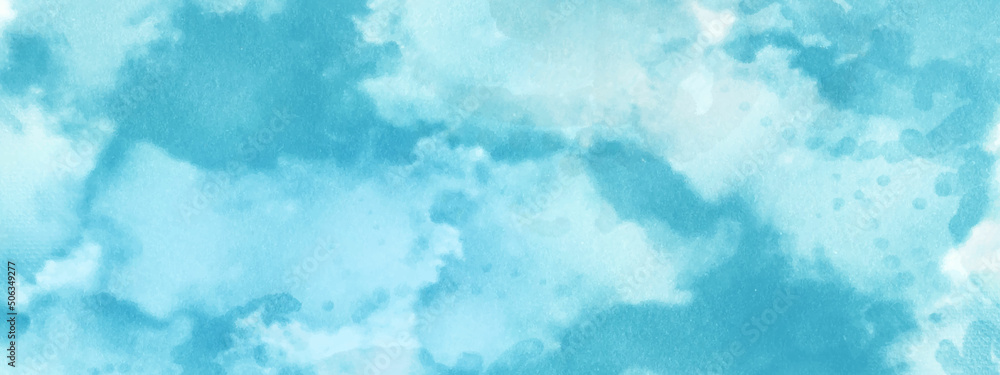 The sky has the light of the sun, the sky is blue, there are small and large clouds alternating and moving slowly, with the sunlight passing, creating a miraculous abstract shape