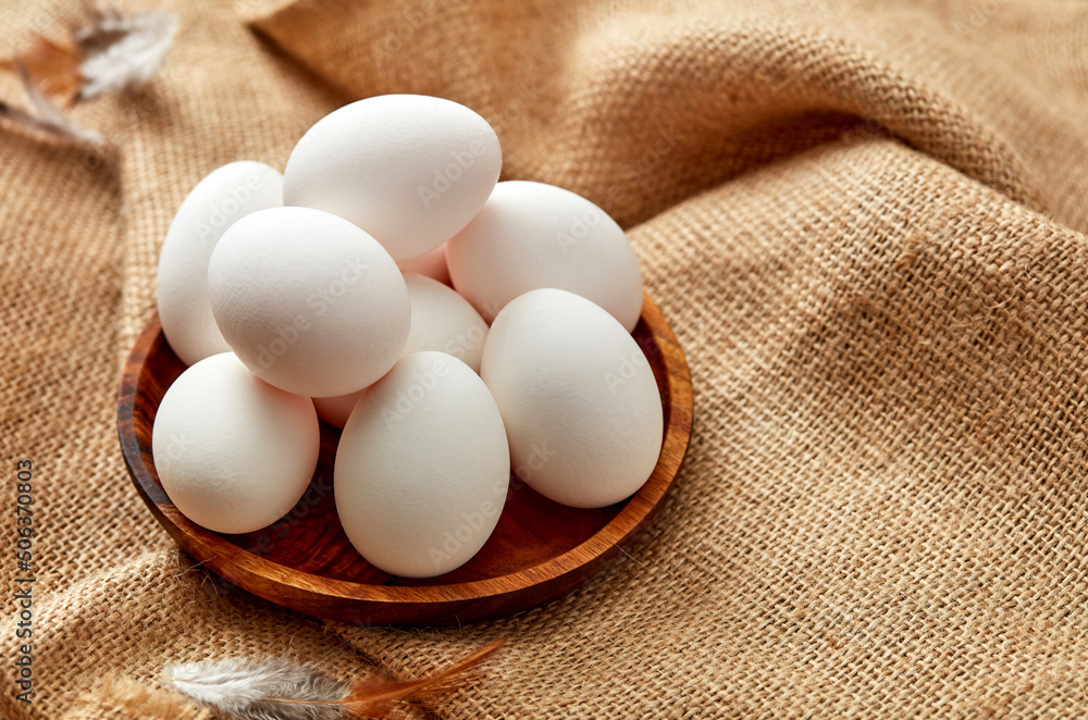 Eggs Eggs
