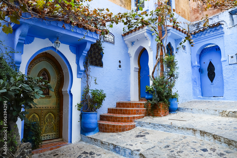 Naklejka premium Street in Chefchaouen, Morocco