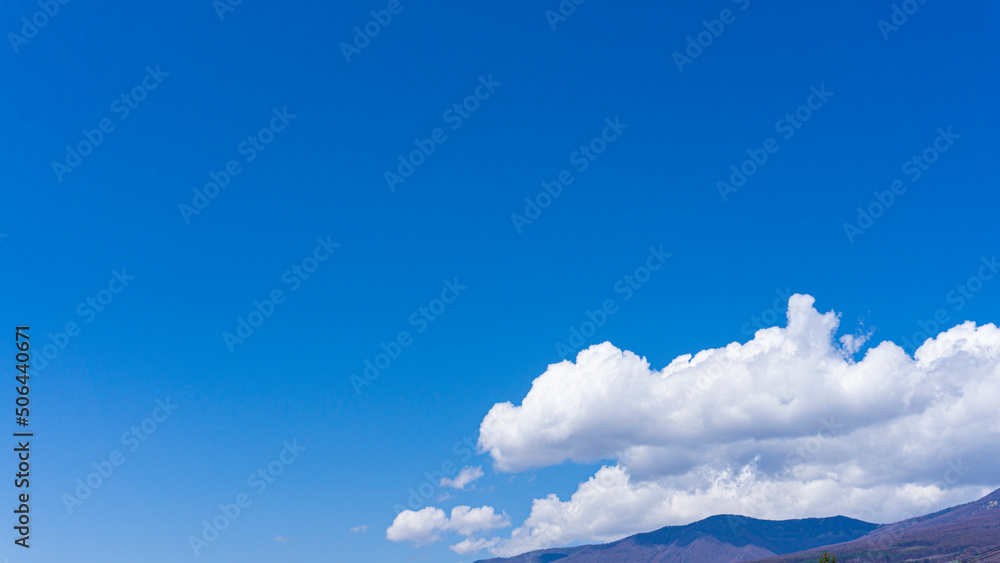青空と雲の風景