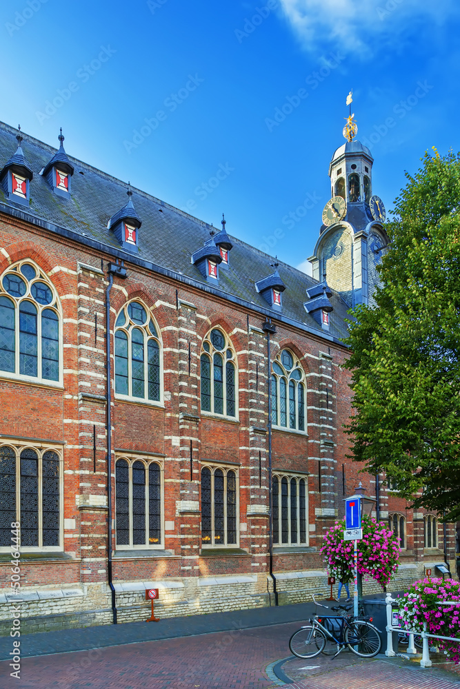 Fototapeta premium Street in Leiden, Netherlands