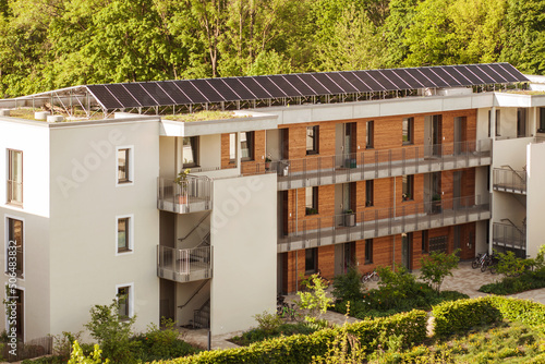 Εκτύπωση καμβά Solar Panels on the Roof of high rise Building