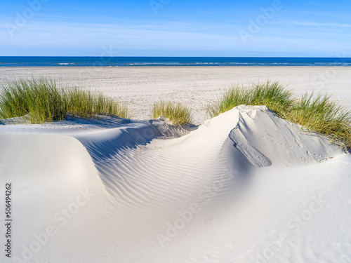 Strand, Dünenlandschaft auf der Insel Juist, Nordsee, Niedersachsen, Deutschland