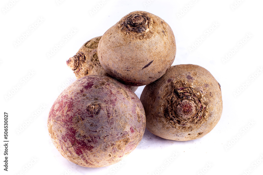 Round beets -A low-calorie vegetable with healing properties, prevents infections and colds. The most nutritional ingredients can be found in squeezed beet juice. It is used in soups, salads Round beets -A low-calorie vegetable with healing properties, prevents infections and colds. The most nutritional ingredients can be found in squeezed beet juice. It is used in soups, salads