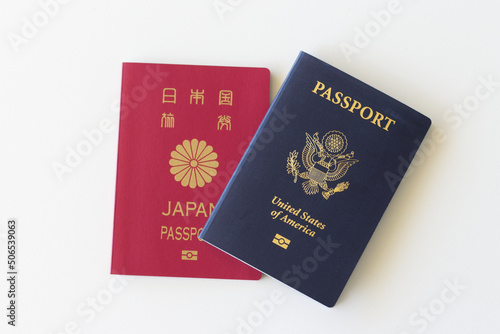 Foto 日本とアメリカのパスポート
