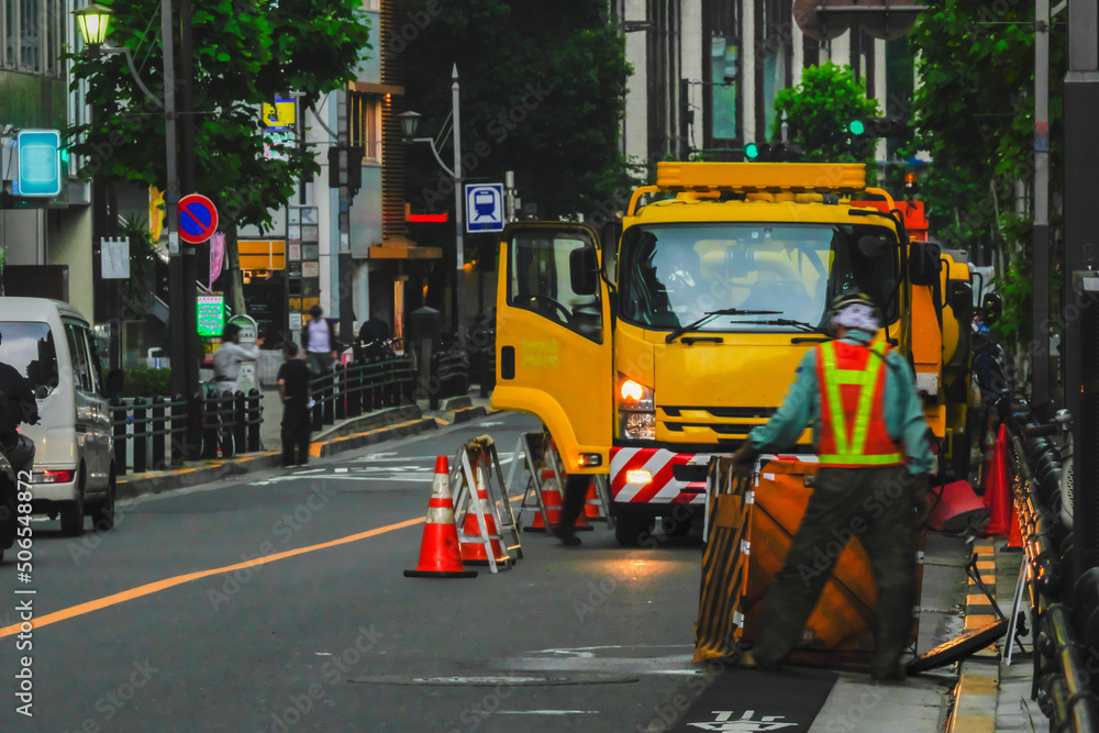 Naklejka premium 東京港区赤坂5丁目の道路工事の風景
