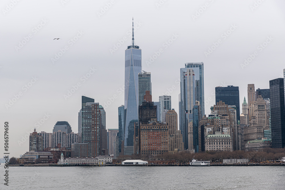 Obraz premium Manhattan skyline from hudson river