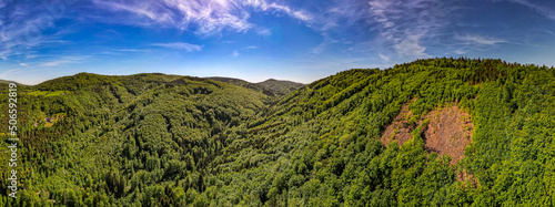 Obraz na płótnie Góry, Beskid Śląski, Stożek i okolice, panorama z lotu ptaka od strony Czech wiosną w salonie