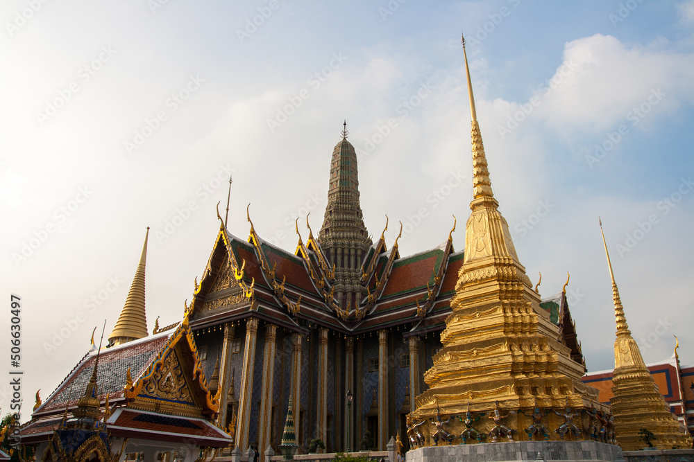 Fototapeta premium Wat Phra Kaew Temple, Landmark of Bangkok Province, Thailand