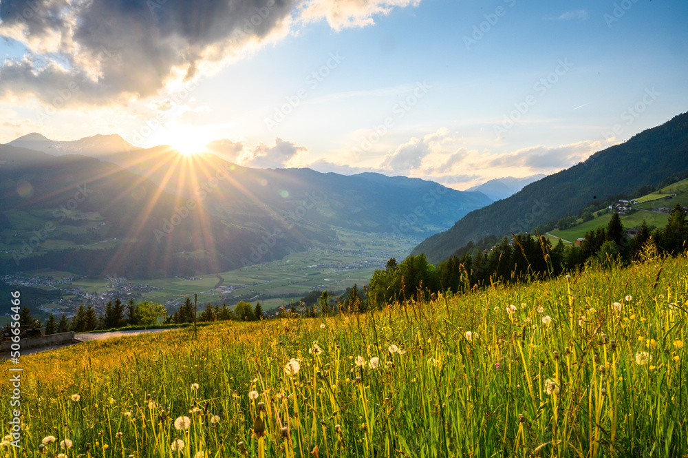 Obraz premium sunset mood in Zillertal, Tyrol