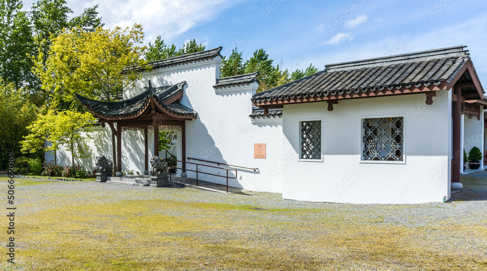 Obraz premium Chinese Garden Courtyard Building 2