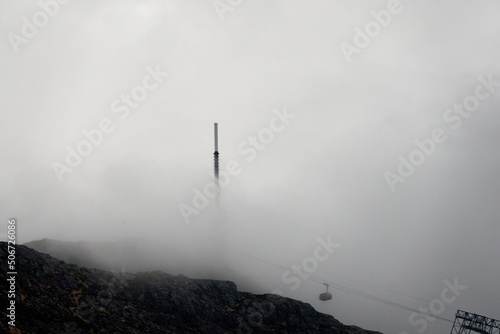 Wallpaper Mural Top in the cloud  Torontodigital.ca