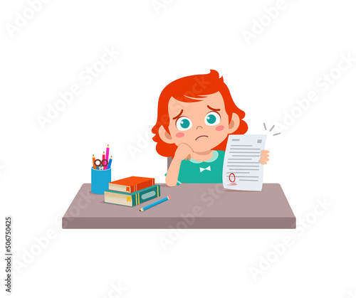 little kid get bad grade and feel sad