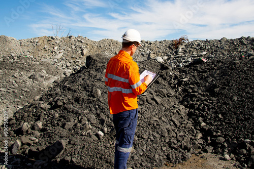 Canvastavla FIFO Worker in the Natural Resources Sector