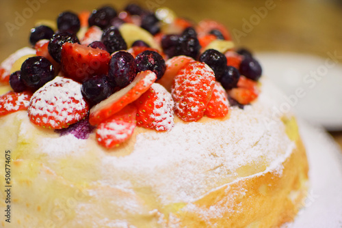 과일 크레이프 케이크
