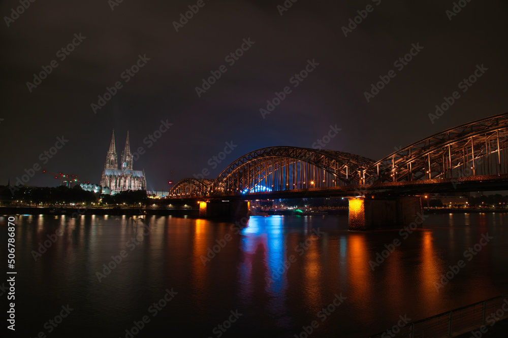 Fototapeta premium Rhein bei Nacht