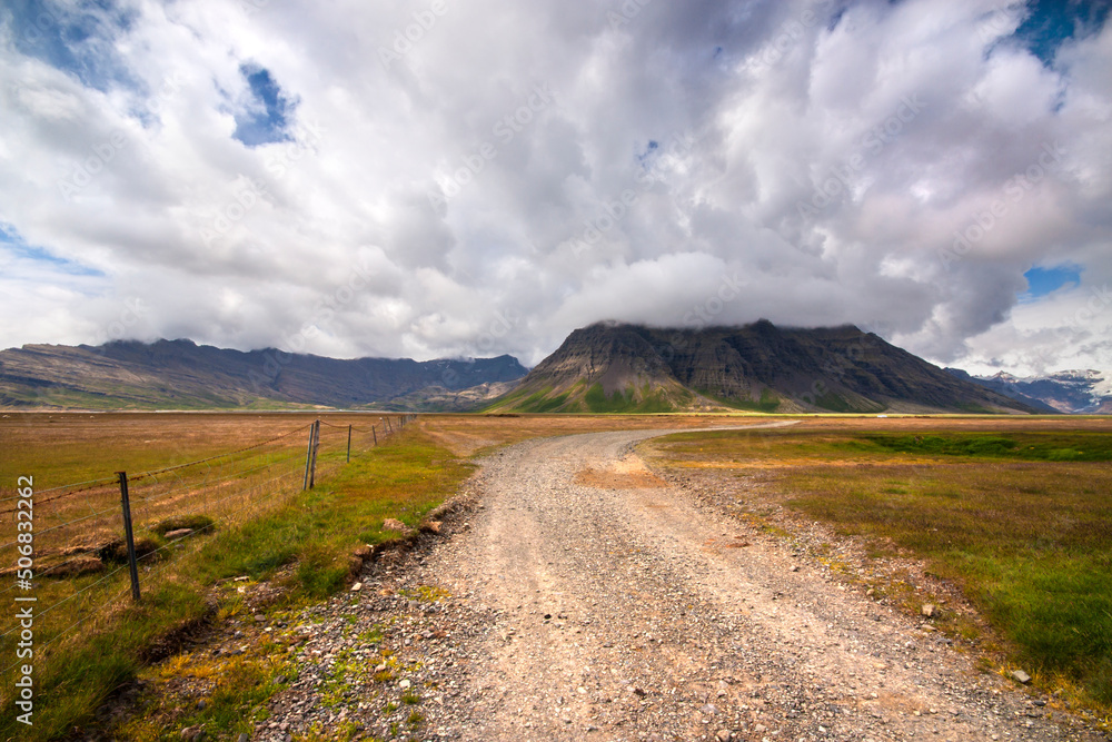 road to the mountain, Iceland