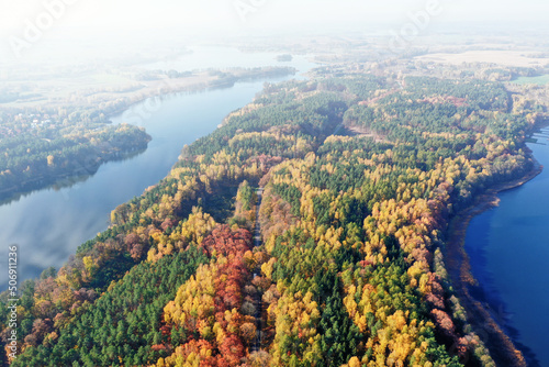Fototapeta Naklejka Na Ścianę i Meble -  Jesienny dzień na Mazurach
