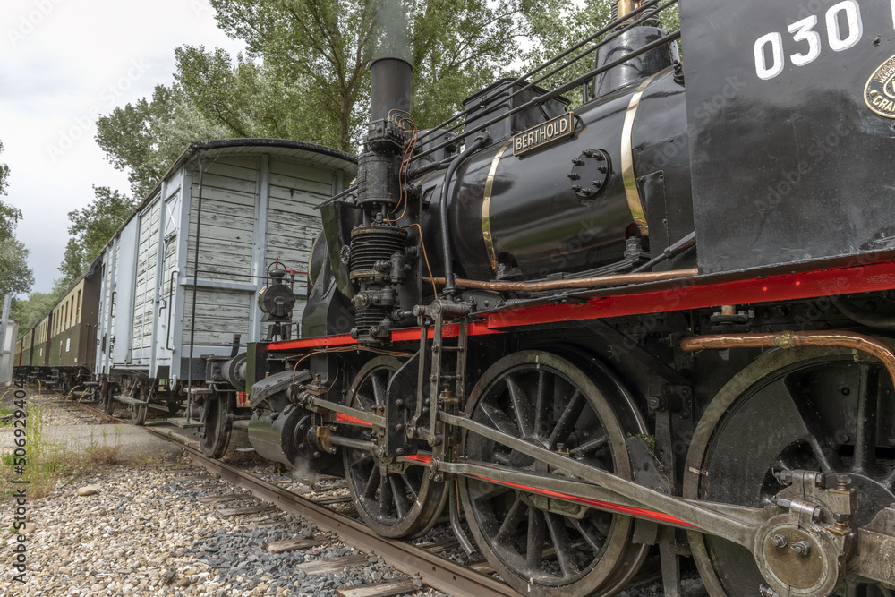 Obraz premium Steam locomotive of Rhine Tourist Railway in spring.