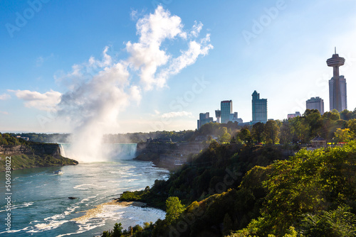 Niagara Falls, Horseshoe Falls © Sergii Figurnyi