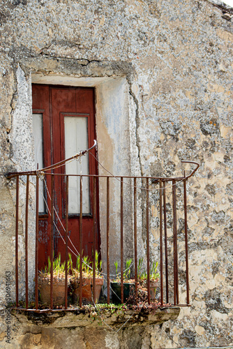 Fényképezés Crumbling Balcony