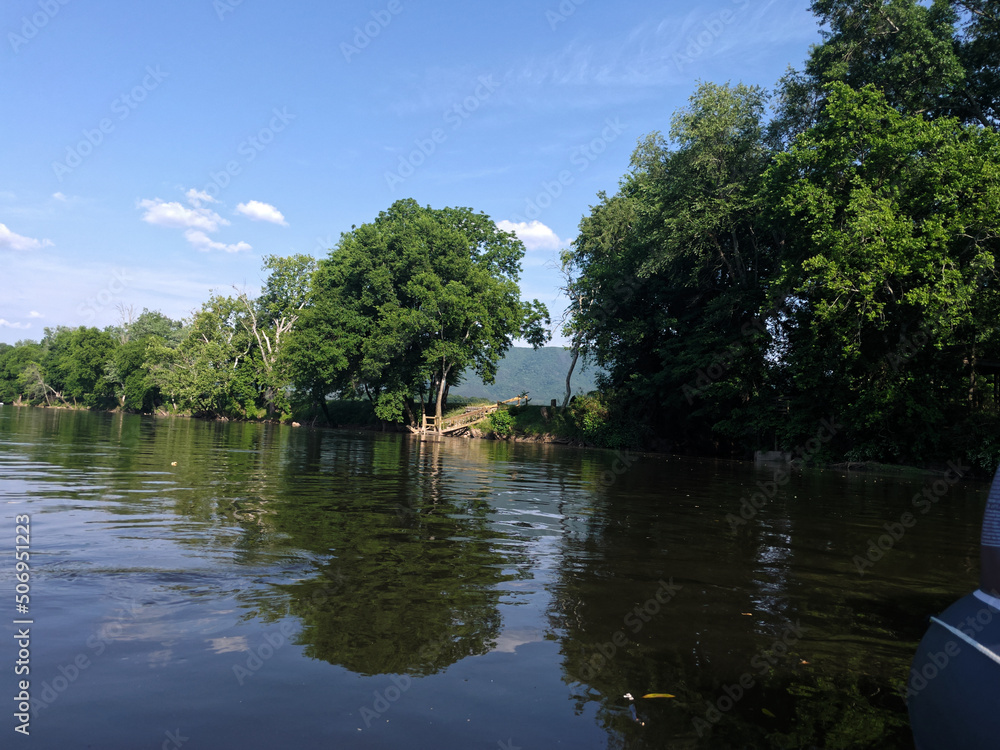 Fototapeta premium view from Hiawassee River