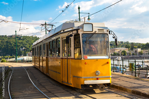 Retro tram in Budapest © Sergii Figurnyi