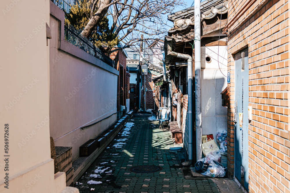 전통 가옥으로 이루어진 서울의 유명한 마을