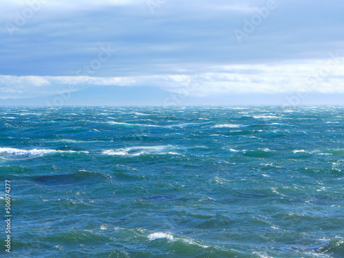 waves and sky © hoshi